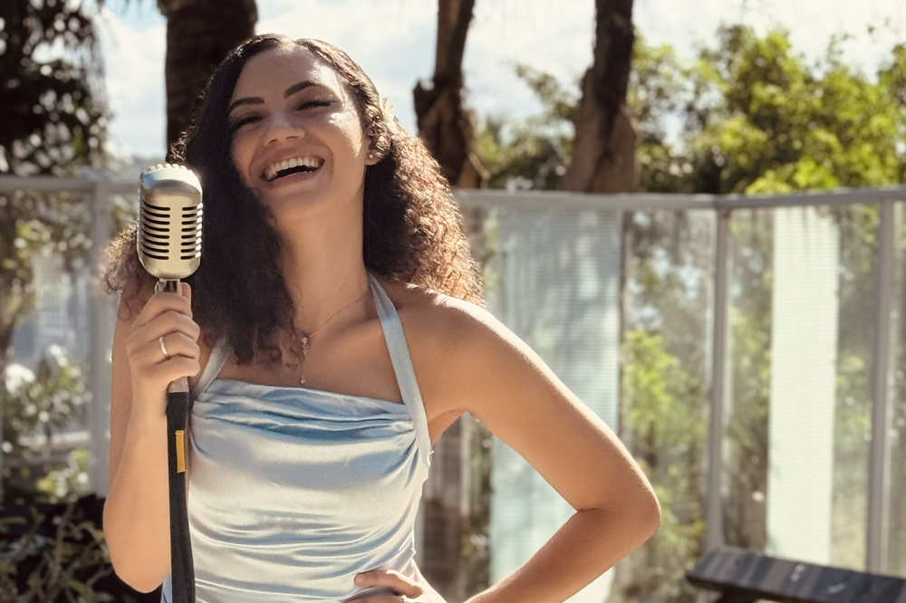 Karol Carvalho - cantora para cerimônias de casamento em Santos e Baixada Santista